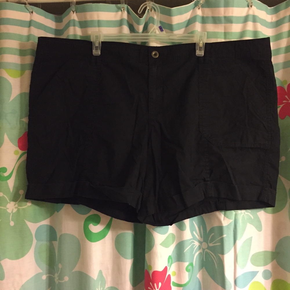 a.n.a black shorts